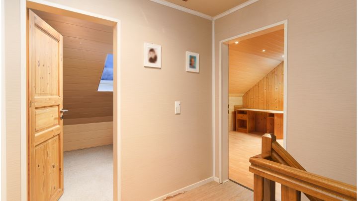 ***Einfamilienhaus - nah an Freizeitsee - auf ca. 860 m² Grundstück***