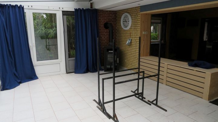 ***Vielseitiges Wohnhaus mit großem Potenzial in Weener – Ideal als Monteurhaus, Ein- oder Zweifamilienhaus***