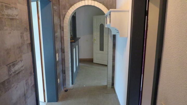 ***Vielseitiges Wohnhaus mit großem Potenzial in Weener – Ideal als Monteurhaus, Ein- oder Zweifamilienhaus***