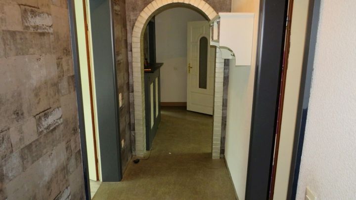 ***Vielseitiges Wohnhaus mit großem Potenzial in Weener – Ideal als Monteurhaus, Ein- oder Zweifamilienhaus***