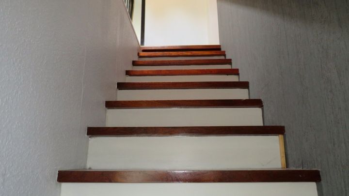 ***Vielseitiges Wohnhaus mit großem Potenzial in Weener – Ideal als Monteurhaus, Ein- oder Zweifamilienhaus***