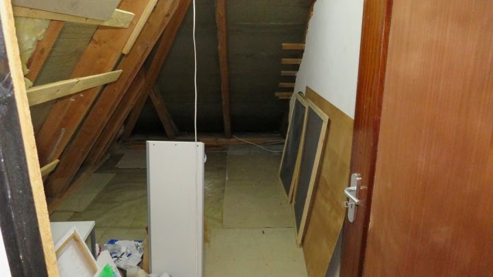 ***Vielseitiges Wohnhaus mit großem Potenzial in Weener – Ideal als Monteurhaus, Ein- oder Zweifamilienhaus***