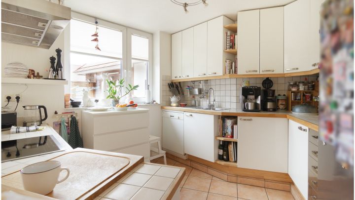 ***2 Wohn- und 2 Geschäftshäuser auf 2.234 m² großem Grundstück***