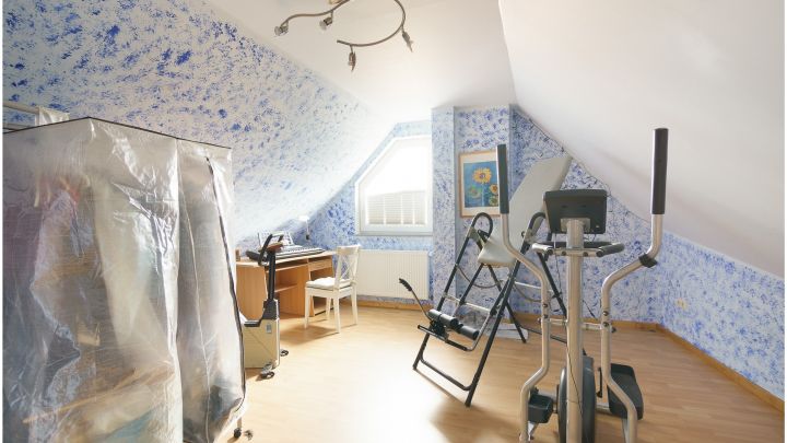 ***2 Wohn- und 2 Geschäftshäuser auf 2.234 m² großem Grundstück***