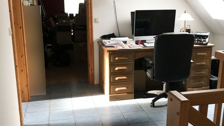 ***2 Wohn- und 2 Geschäftshäuser auf 2.234 m² großem Grundstück***