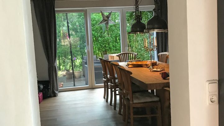 ***2 Wohn- und 2 Geschäftshäuser auf 2.234 m² großem Grundstück***
