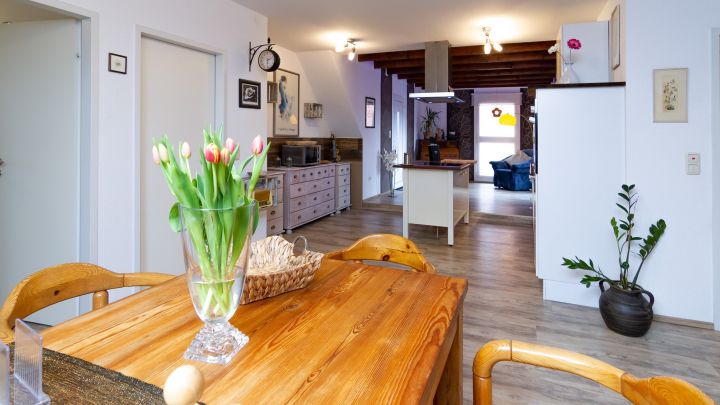***2 Wohn- und 2 Geschäftshäuser auf 2.234 m² großem Grundstück***