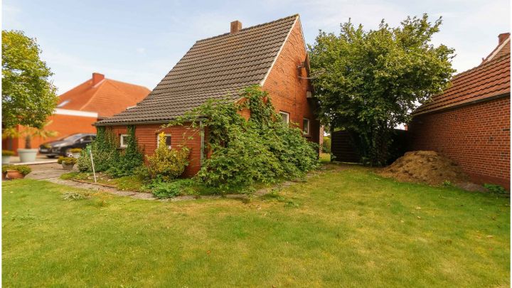 ***Ihr neues Zuhause - sehr gepflegt, großer Garten, ruhig und dennoch zentral gelegen in Flachsmeer***
