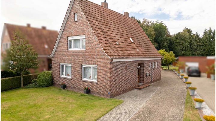 ***Ihr neues Zuhause - sehr gepflegt, großer Garten, ruhig und dennoch zentral gelegen in Flachsmeer***