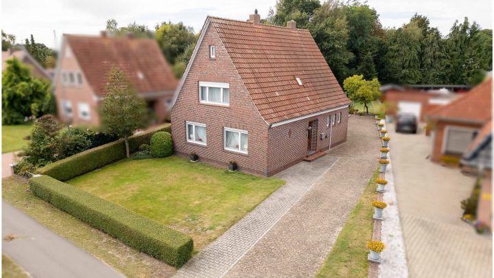 ***Ihr neues Zuhause - sehr gepflegt, großer Garten, ruhig und dennoch zentral gelegen in Flachsmeer***