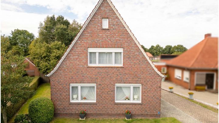 ***Ihr neues Zuhause - sehr gepflegt, großer Garten, ruhig und dennoch zentral gelegen in Flachsmeer***