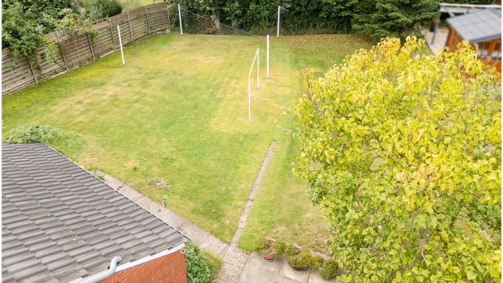 ***Ihr neues Zuhause - sehr gepflegt, großer Garten, ruhig und dennoch zentral gelegen in Flachsmeer***