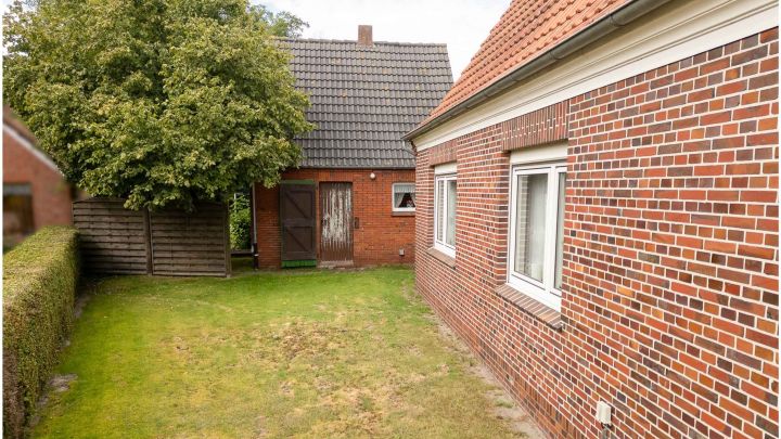 ***Ihr neues Zuhause - sehr gepflegt, großer Garten, ruhig und dennoch zentral gelegen in Flachsmeer***