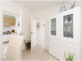 Esszimmer - Blick in Küche