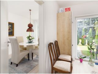 Küche - Blick in Esszimmer