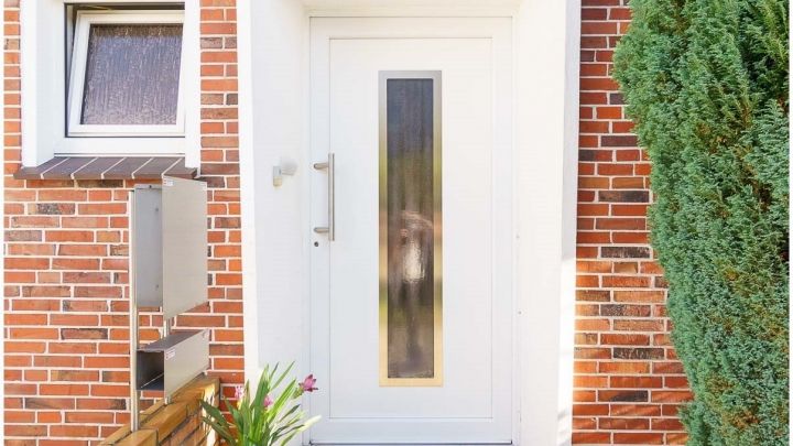 ***gepflegtes Einfamilienhaus in Flachsmeer - ideal für Familien*** 

zentrales aber dennoch ruhiges Wohnen mit Garten