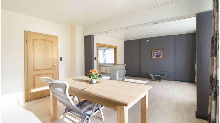***gepflegtes Einfamilienhaus in Flachsmeer - ideal für Familien*** 

zentrales aber dennoch ruhiges Wohnen mit Garten
