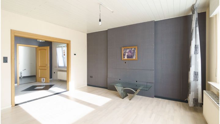 ***gepflegtes Einfamilienhaus in Flachsmeer - ideal für Familien*** 

zentrales aber dennoch ruhiges Wohnen mit Garten