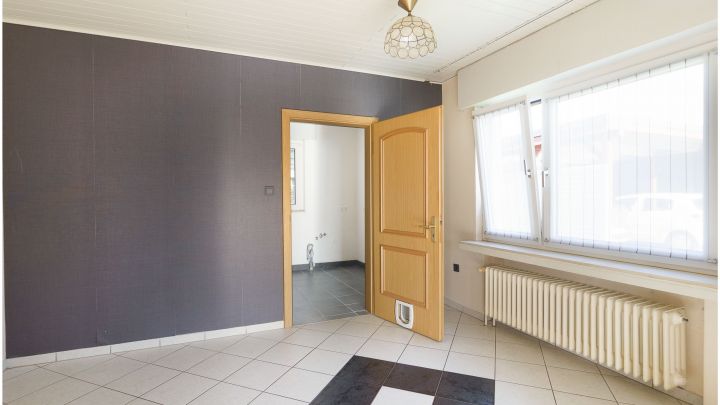 ***gepflegtes Einfamilienhaus in Flachsmeer - ideal für Familien*** 

zentrales aber dennoch ruhiges Wohnen mit Garten