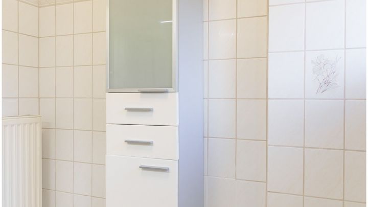***gepflegtes Einfamilienhaus in Flachsmeer - ideal für Familien*** 

zentrales aber dennoch ruhiges Wohnen mit Garten