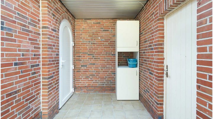 ***gepflegtes Einfamilienhaus in Flachsmeer - ideal für Familien*** 

zentrales aber dennoch ruhiges Wohnen mit Garten