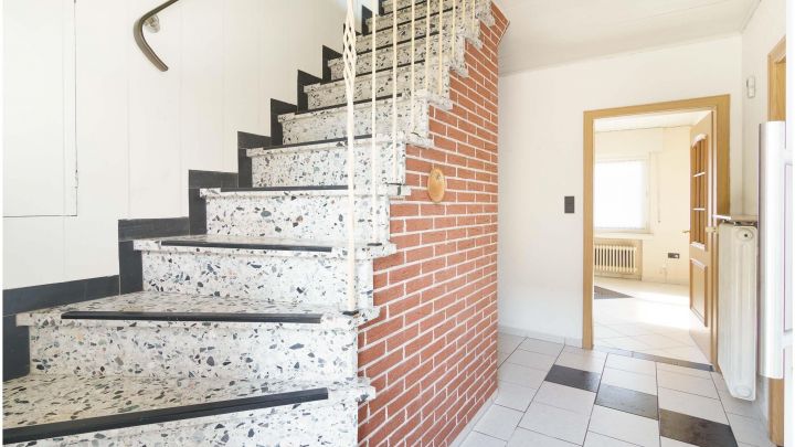 ***gepflegtes Einfamilienhaus in Flachsmeer - ideal für Familien*** 

zentrales aber dennoch ruhiges Wohnen mit Garten