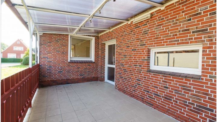 ***gepflegtes Einfamilienhaus in Flachsmeer - ideal für Familien*** 

zentrales aber dennoch ruhiges Wohnen mit Garten