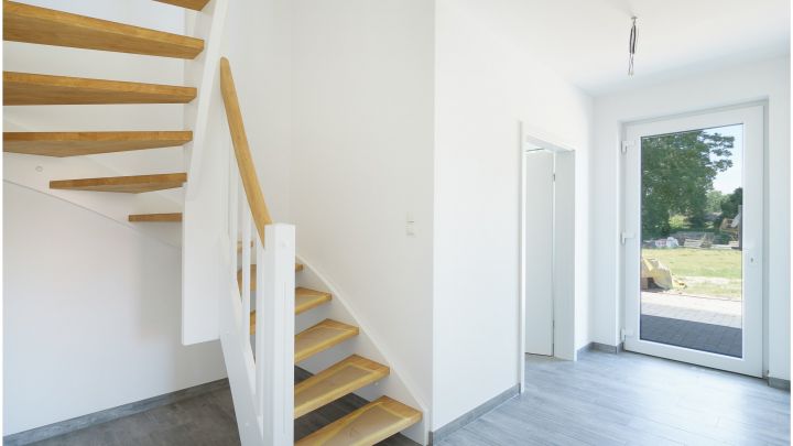 ***Exklusive Neubau-Wohnung - 4 ZKB - Reiheneckhaus in Flachsmeer***