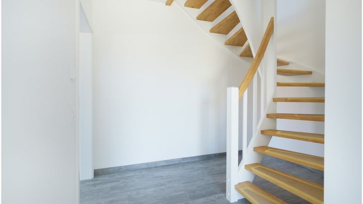 ***Exklusive Neubau-Wohnung - 4 ZKB - Reiheneckhaus in Flachsmeer***