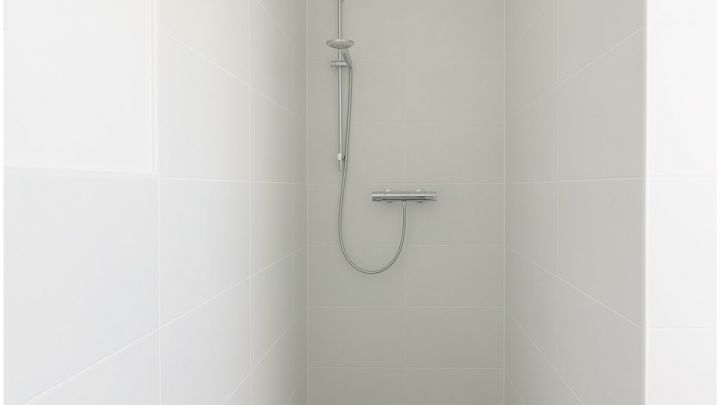 ***Exklusive Neubau-Wohnung - 4 ZKB - Reiheneckhaus in Flachsmeer***