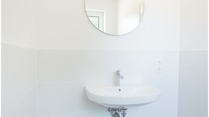 ***Exklusive Neubau-Wohnung - 4 ZKB - Reihenmittelhaus in Flachsmeer***