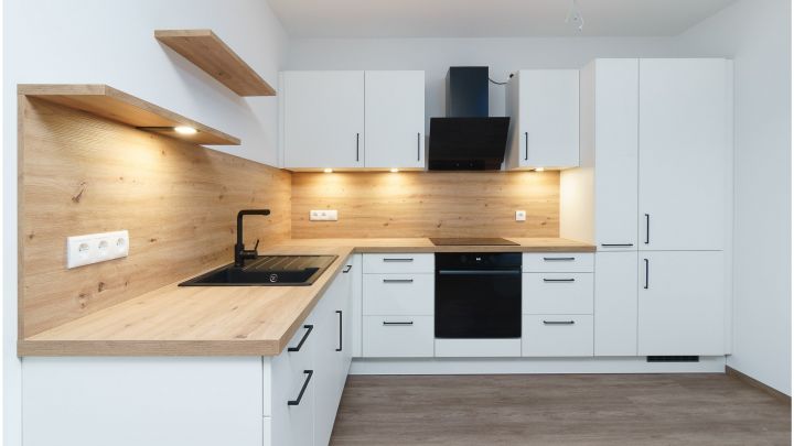 ***Exklusive Neubau-Wohnung - 4 ZKB - Reihenmittelhaus in Flachsmeer***