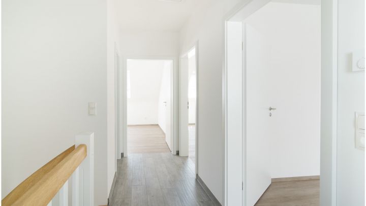 ***Exklusive Neubau-Wohnung - 4 ZKB - Reihenmittelhaus in Flachsmeer***

Carport, Garten, Einbauküche