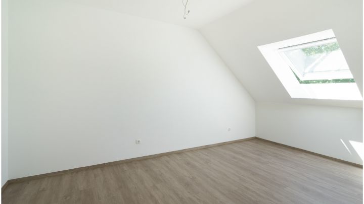 ***Exklusive Neubau-Wohnung - 4 ZKB - Reihenmittelhaus in Flachsmeer***

Carport, Garten, Einbauküche