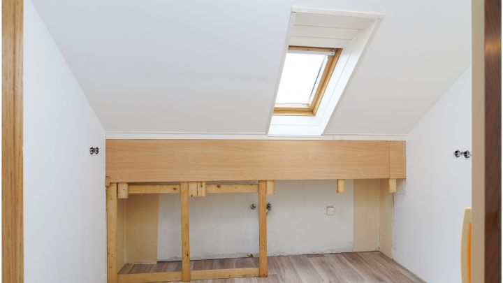 ***Dachgeschoss-Wohnung 3ZKB - in zentraler Lage von Ostrhauderfehn***