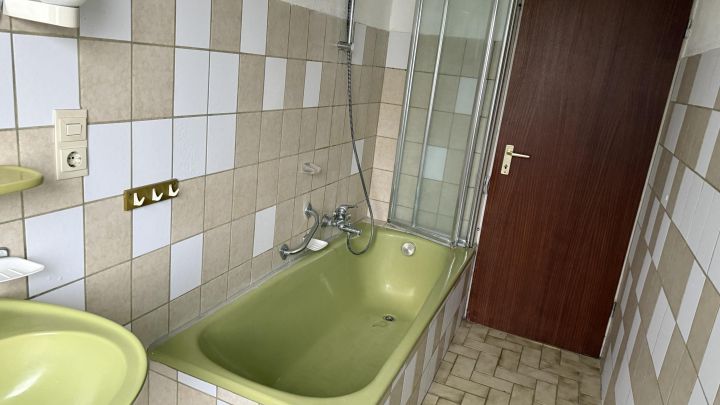 ***Gemütliche Dachgeschosswohnung in Backemoor-Rhauderfehn***