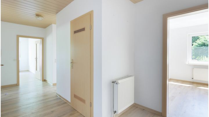 ***Komfortable Erdgeschosswohnung 2,5 ZKB in ruhiger, zentraler Lage von Ostrhauderfehn***

ebenerdig, ohne Stufen - mit eigenem Garten und Carport-Stellplatz