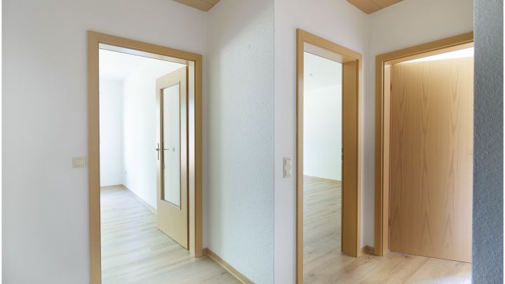 ***Komfortable Erdgeschosswohnung 2,5 ZKB in ruhiger, zentraler Lage von Ostrhauderfehn***

ebenerdig, ohne Stufen - mit eigenem Garten und Carport-Stellplatz