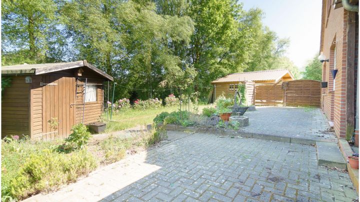 ***Komfortable Erdgeschosswohnung 2,5 ZKB in ruhiger, zentraler Lage von Ostrhauderfehn***

ebenerdig, ohne Stufen - mit eigenem Garten und Carport-Stellplatz