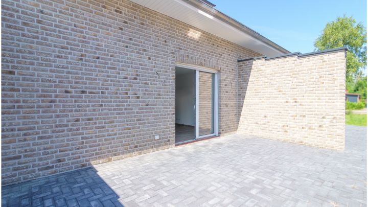 ***Exklusive Neubau-Wohnung - 4 ZKB - Reihenmittelhaus in Flachsmeer***

Carport, Garten, Einbauküche