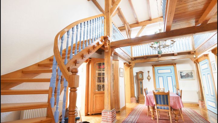 ***Modernes, hochwertig gebautes Fachwerkhaus mit viel Platz in bevorzugter Lage***

***Ein wunderschönes Haus und ein tolles Grundstück***
