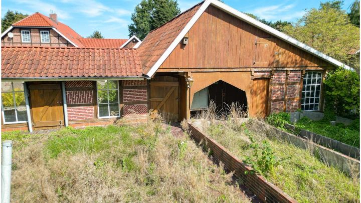 ***Modernes, hochwertig gebautes Fachwerkhaus mit viel Platz in bevorzugter Lage***

***Ein wunderschönes Haus und ein tolles Grundstück***