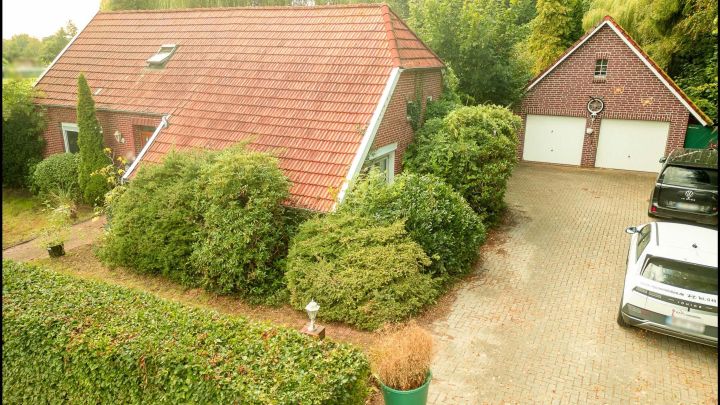 ***Ostfriesisches Fehnhaus mit großem Grundstück und viel Privatsphäre***
