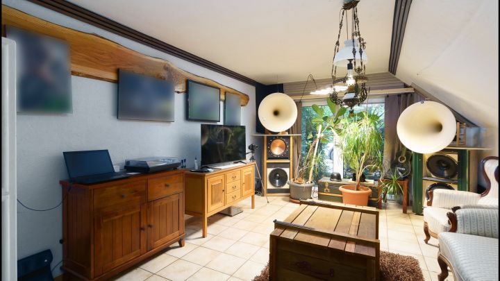 ***Ostfriesisches Fehnhaus mit großem Grundstück und viel Privatsphäre***